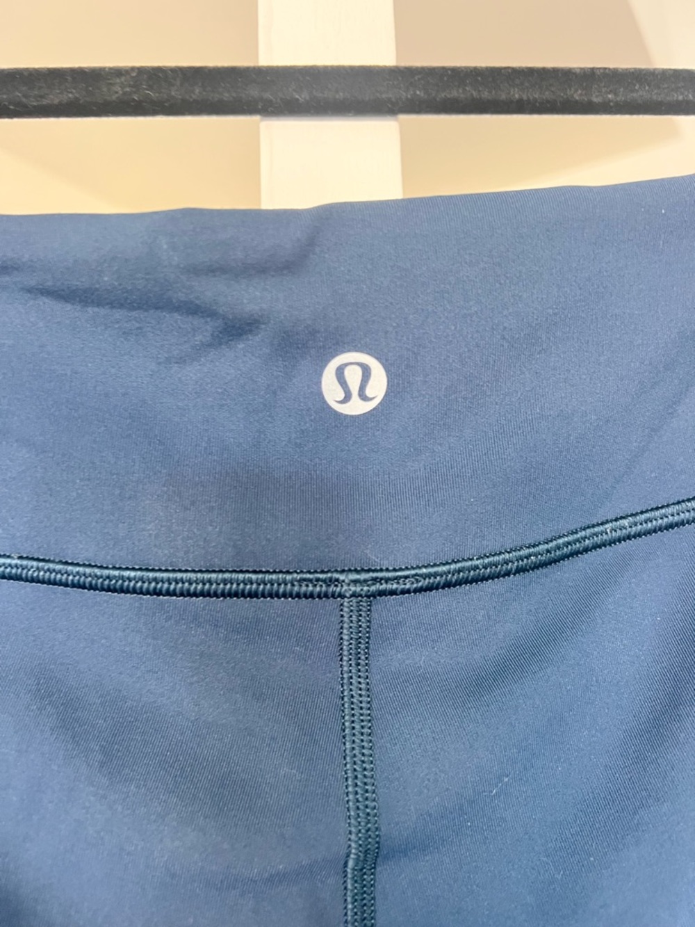 Lululemon Cropped Navy Blue Legging- Size 12 - Picture 6 of 8